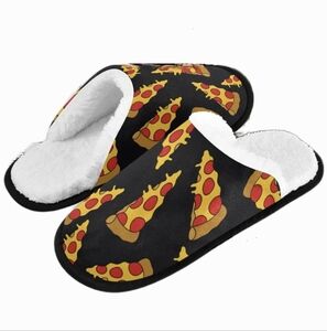 NWOT! Umidedor Pizza Print Slippers